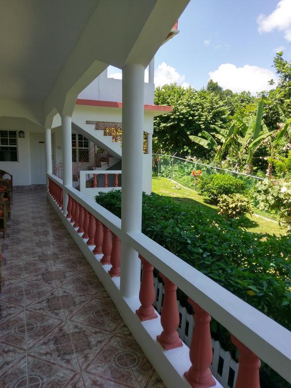 Polish Princess Guest House Port Antonio Exterior photo