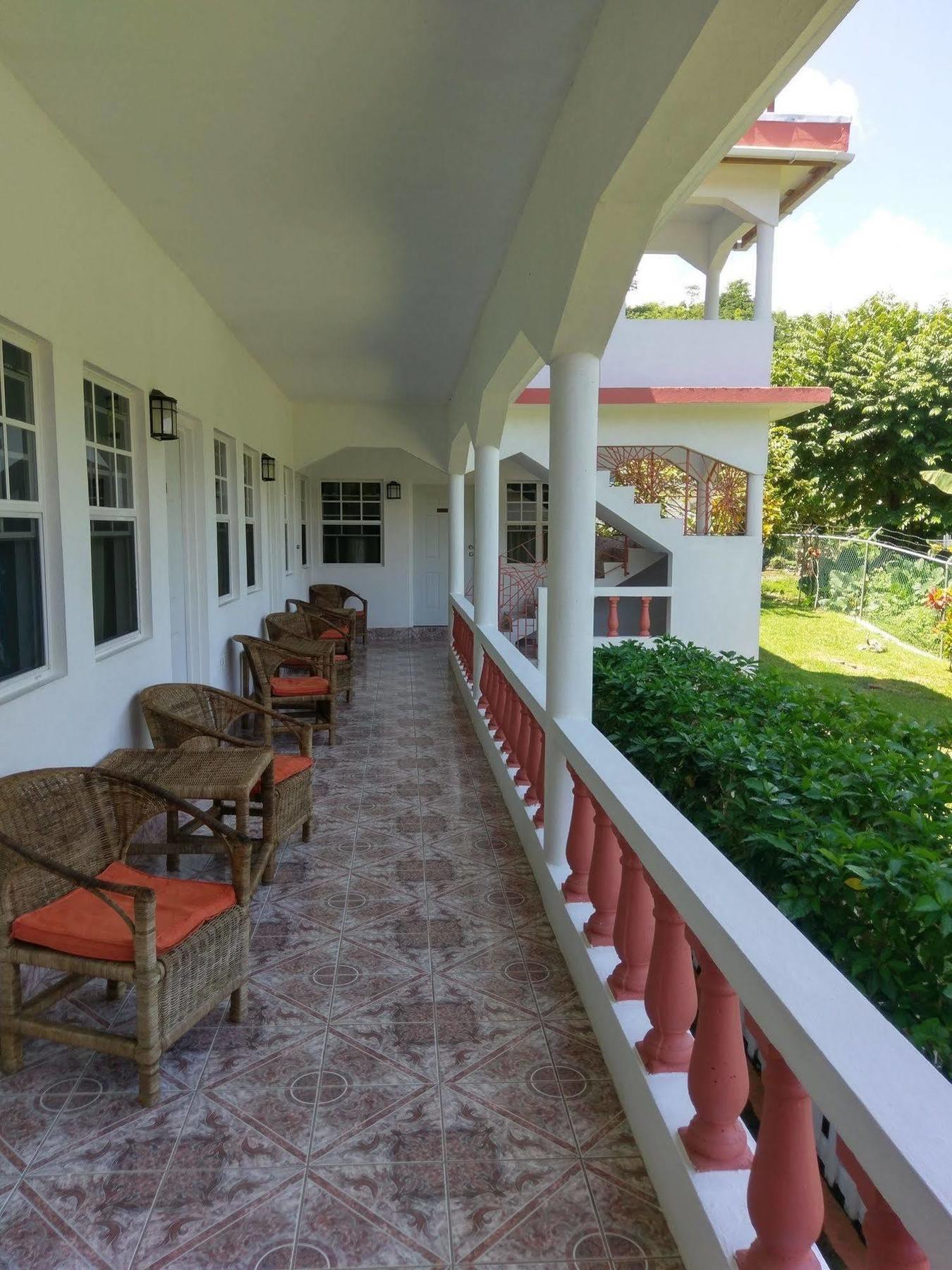 Polish Princess Guest House Port Antonio Exterior photo