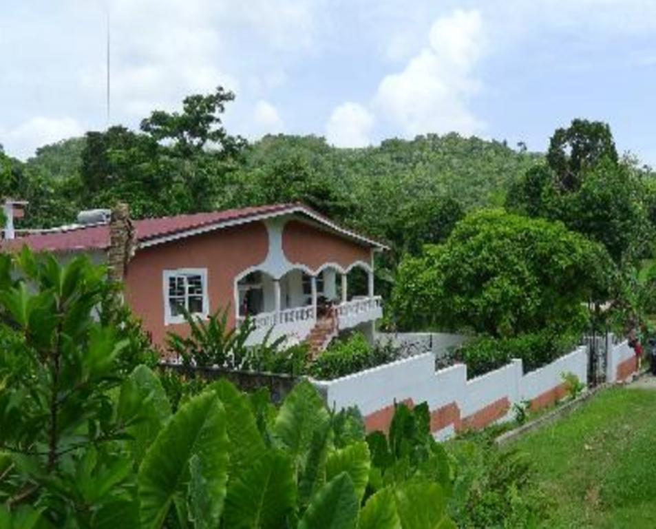 Polish Princess Guest House Port Antonio Exterior photo